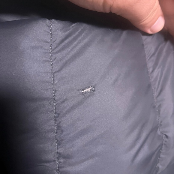 The North Face boys 550 reversable down with hood - Picture 6 of 6